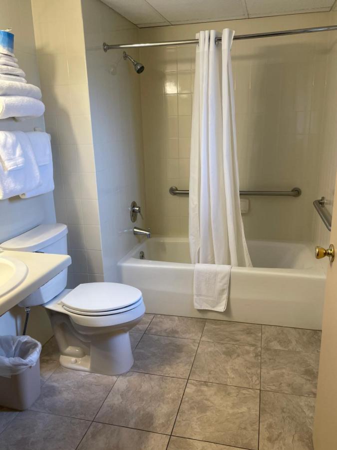 Amber'S Inn And Suites Wisconsin Dells Zewnętrze zdjęcie