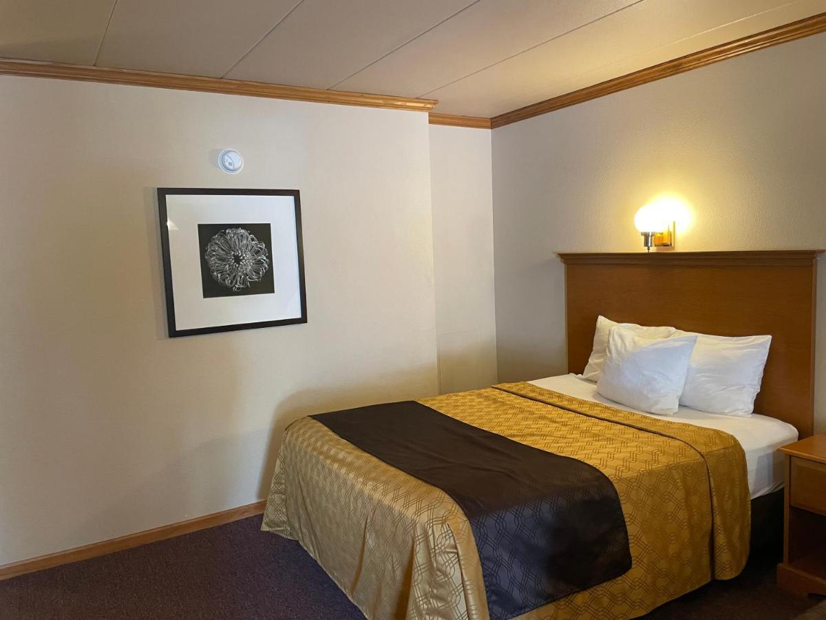 Amber'S Inn And Suites Wisconsin Dells Zewnętrze zdjęcie